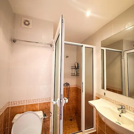 Top-floor 2br With King Bed & View 公寓 *
